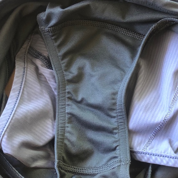 Lululemon purple pinstripe speed shorts 4 - Picture 8 of 8